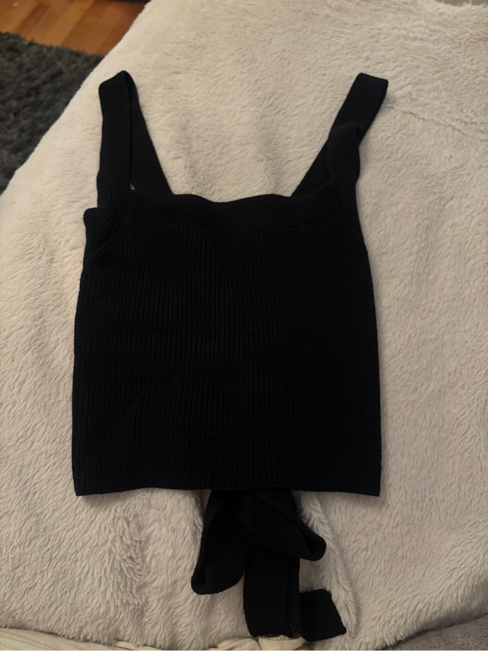 Wilfred Black Ribbed Tie-Back Tank